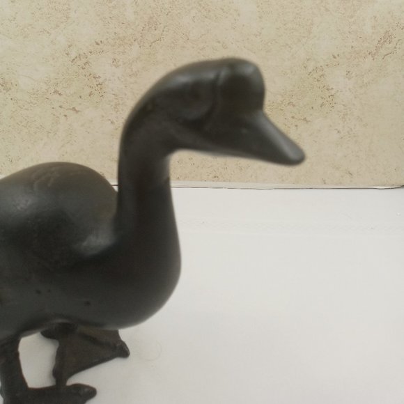 Antique Cast Iron Goose Garden Statue Heavy Etched Details 6.25" - Picture 3 of 6
